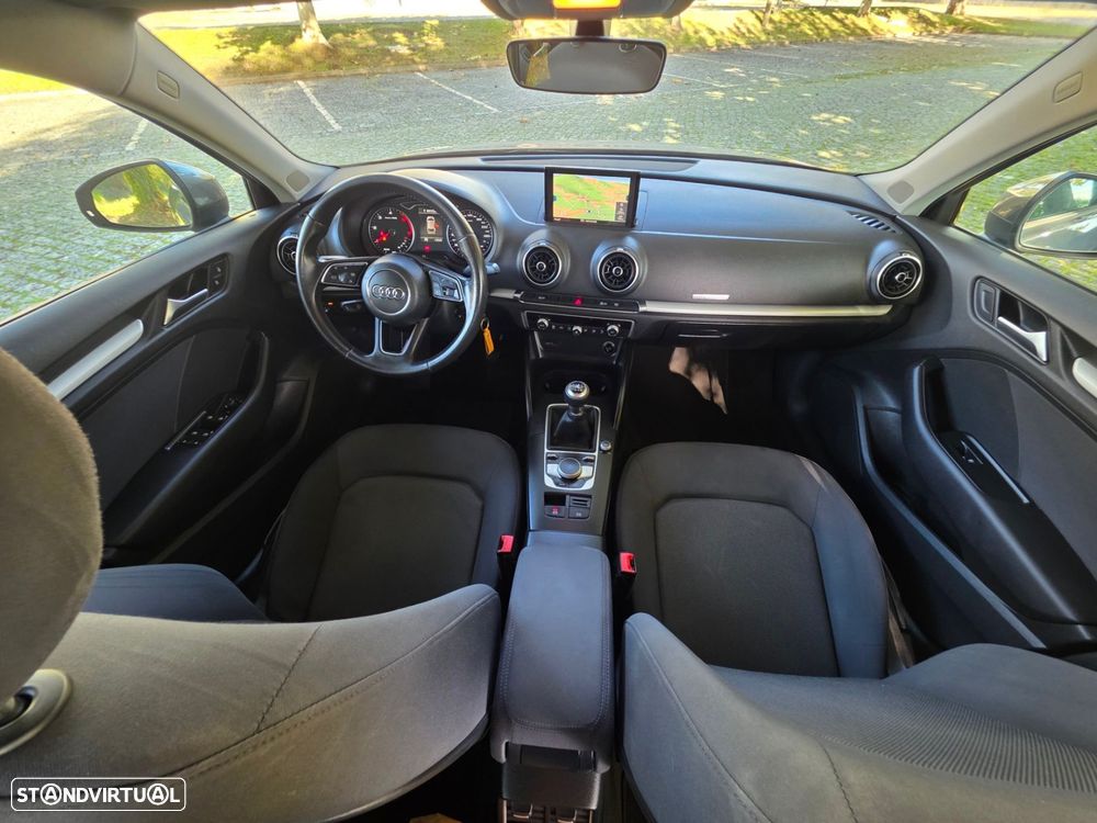 Audi A3 Sportback 1.6 TDI S-line - 6