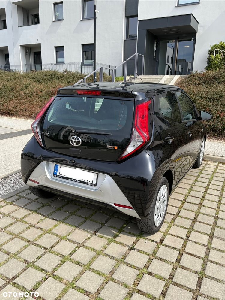 Toyota Aygo x-play - 4