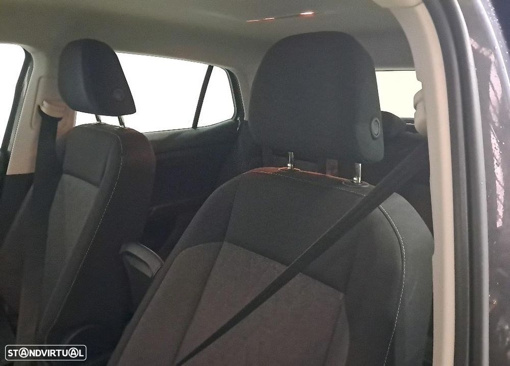 VW T-Cross 1.0 TSI Urban DSG - 9