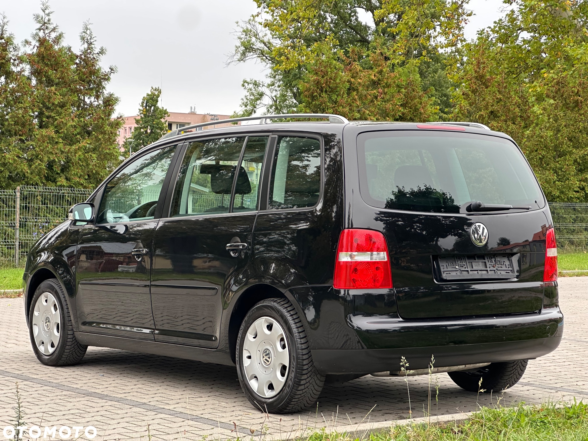Volkswagen Touran - 8