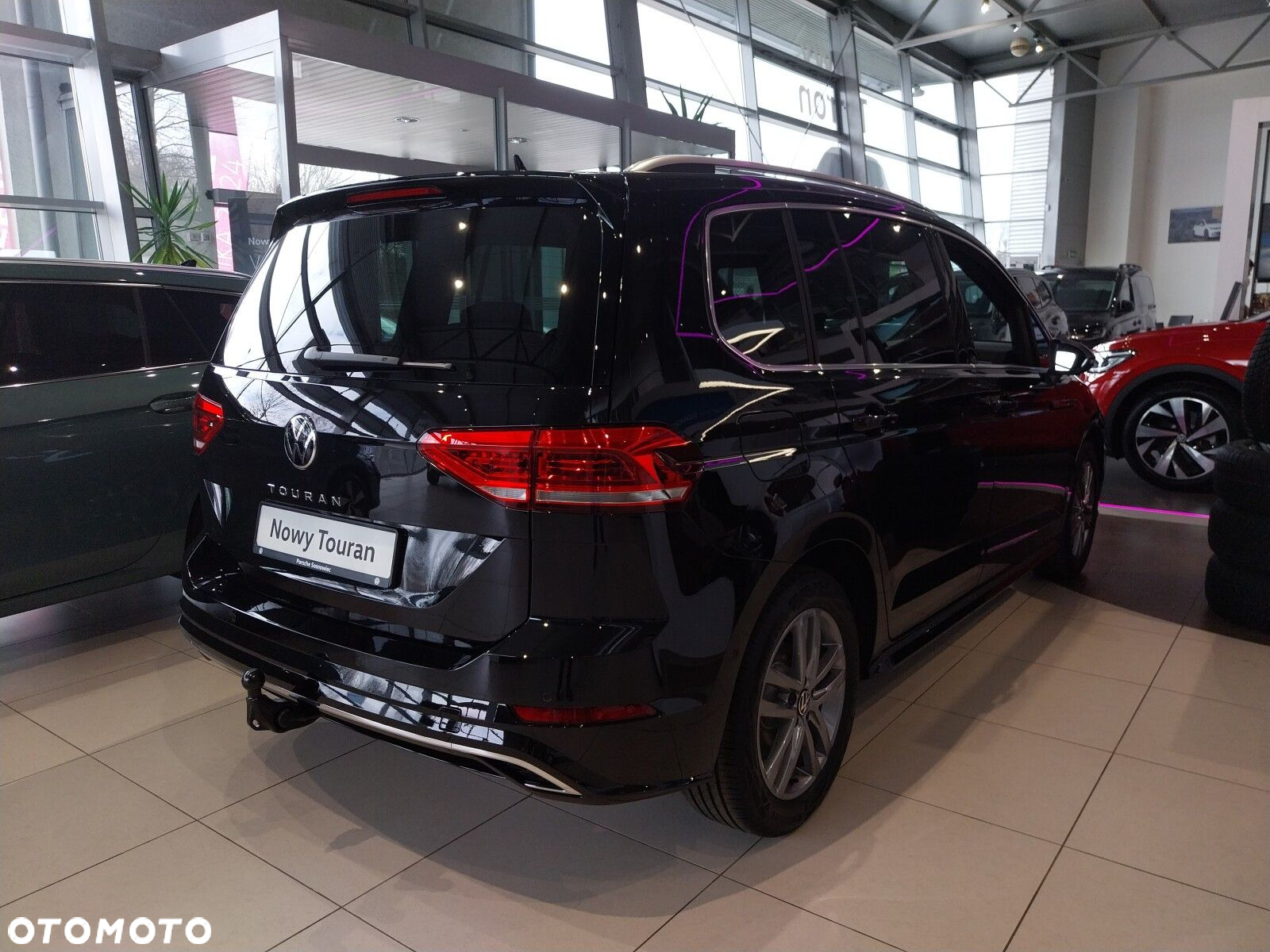 Volkswagen Touran - 9
