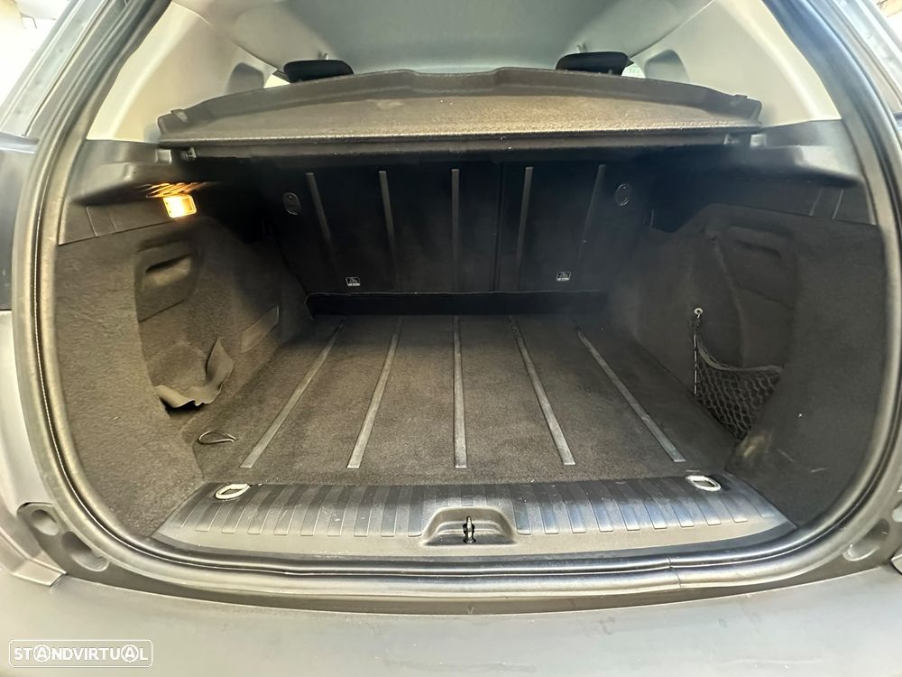 Peugeot 2008 1.4 HDi Active - 16