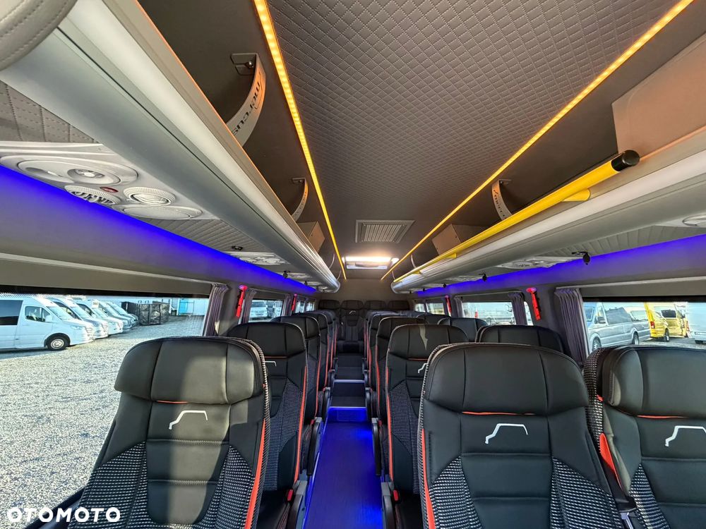 Mercedes-Benz Sprinter 519 - 28