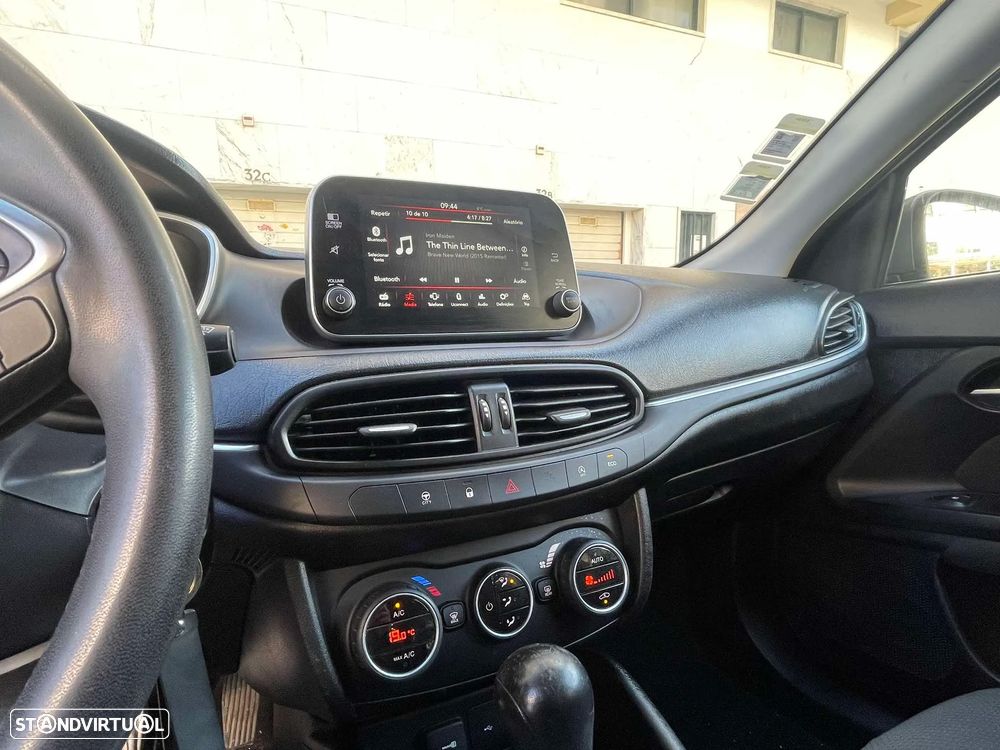 Fiat Tipo Station Wagon 1.6 M-Jet Lounge J17 DCT - 11