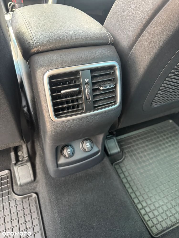 Kia Sportage 1.6 T-GDI Business Line 4WD DCT - 11