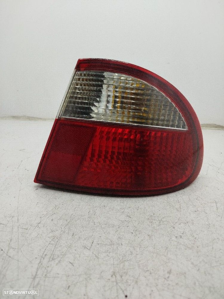 Farolim Stop Dto Daewoo Lanos (Klat) - 1