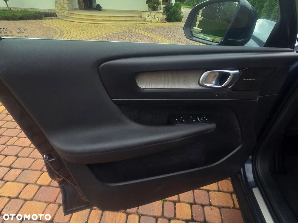 Volvo XC 40 T4 Inscription - 32