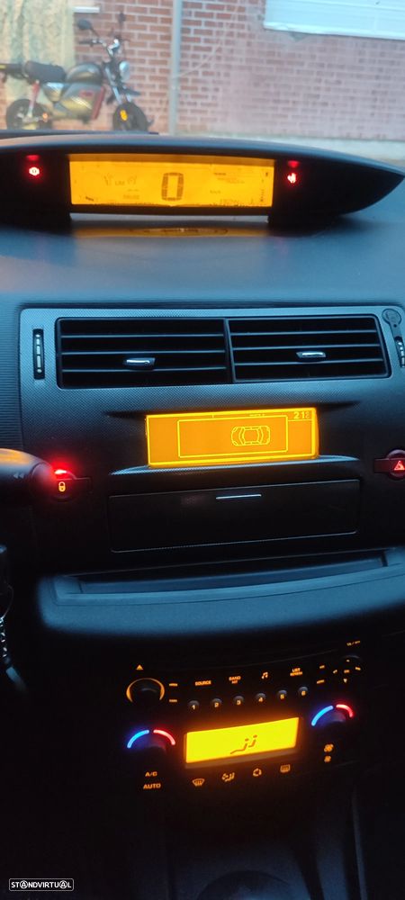 Citroën C4 - 13
