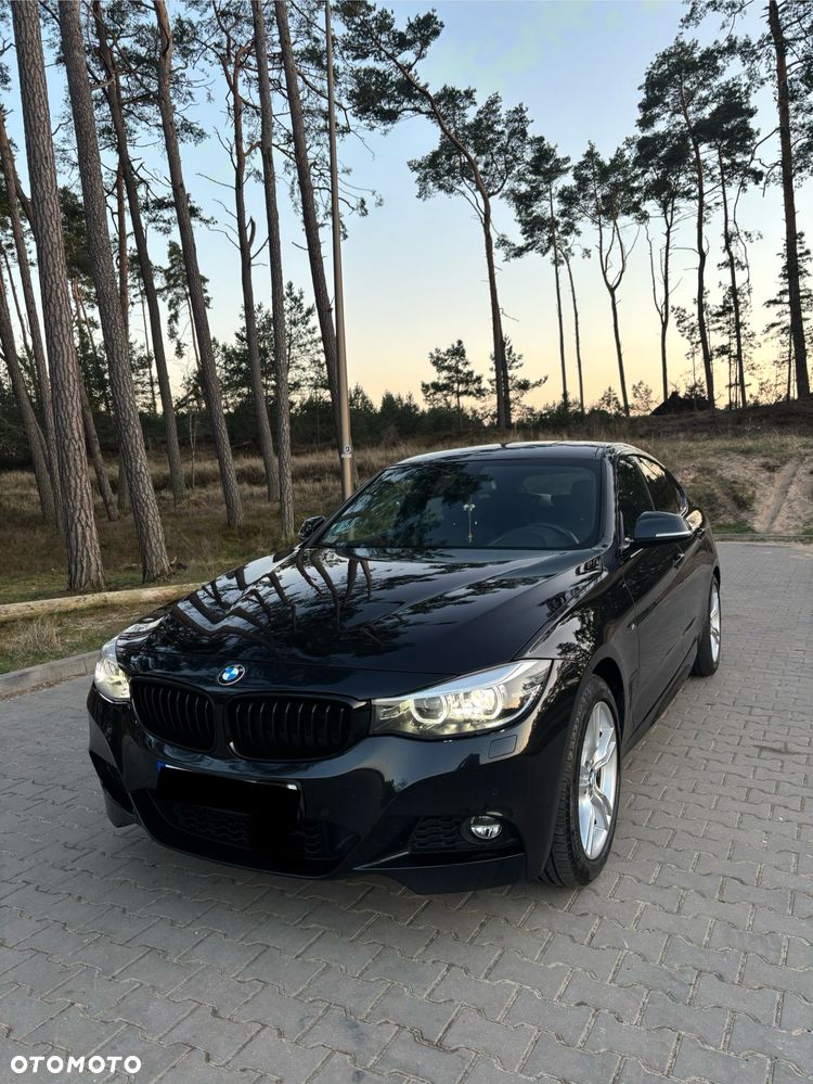 BMW Seria 3 320i xDrive M Sport Shadow - 1