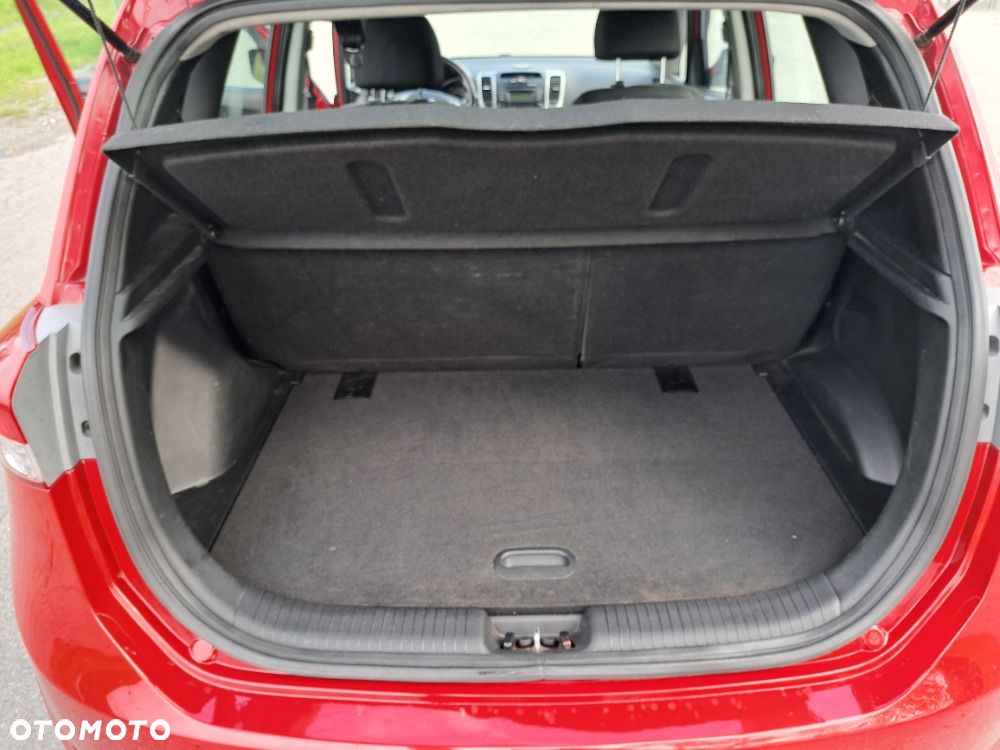 Hyundai ix20 - 15