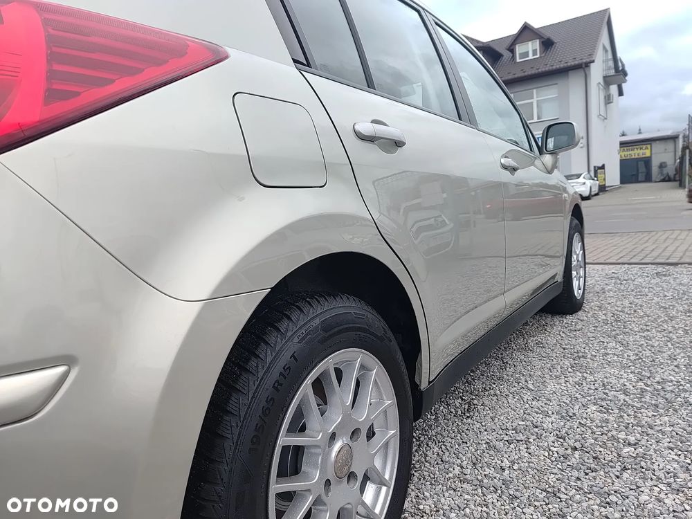 Nissan Tiida 1.6 Acenta - 9