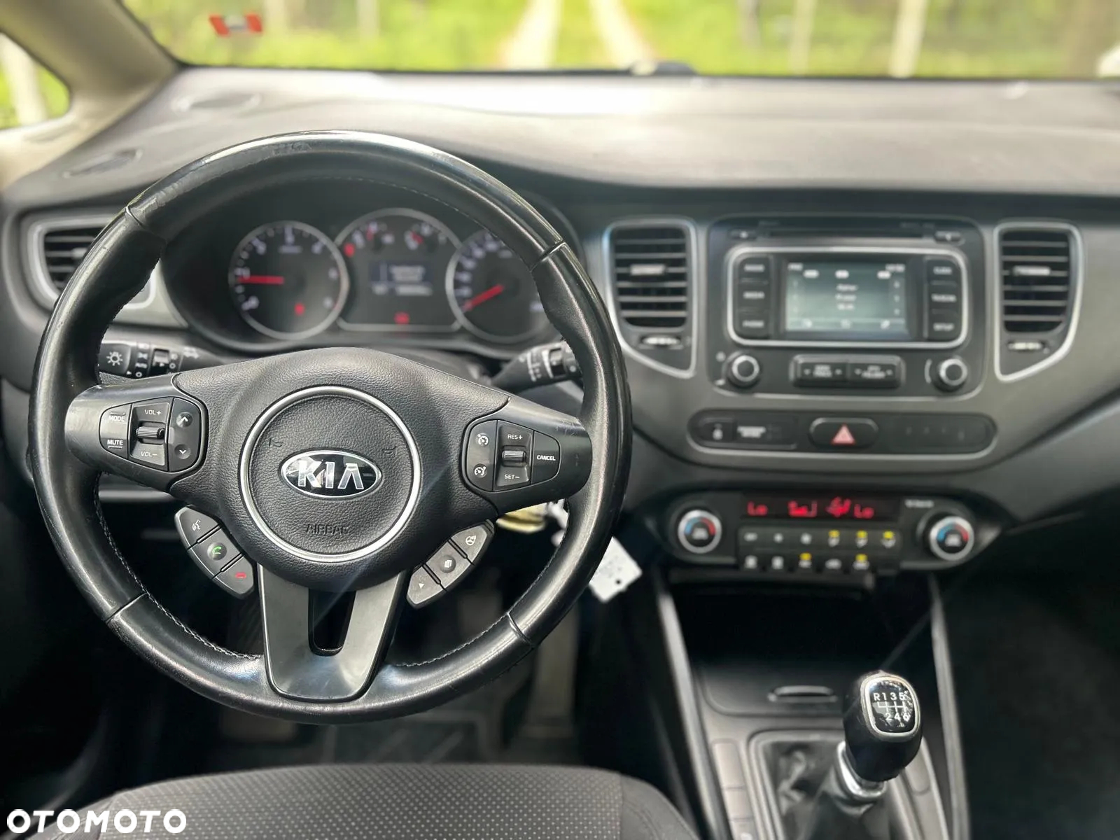 Kia Carens 1.7 CRDi L - 23