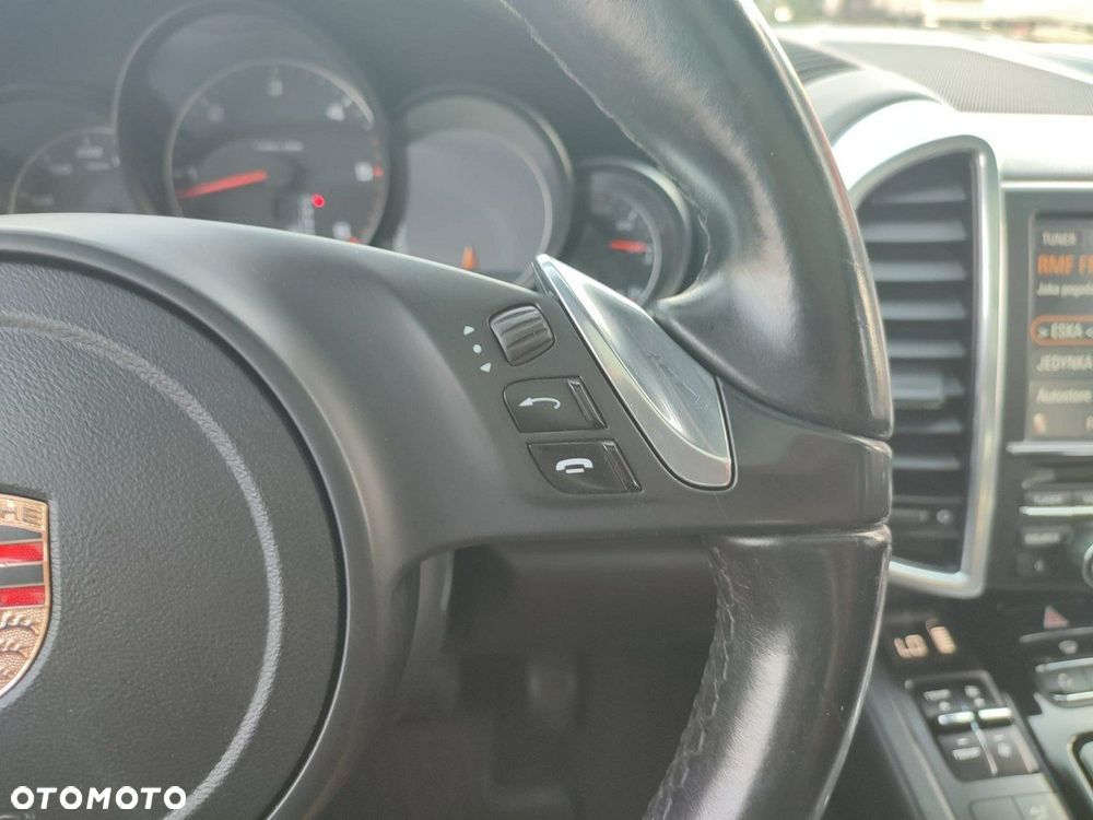 Porsche Cayenne - 9