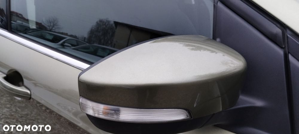 Ford Kuga 2.0 TDCi 2x4 Trend - 25