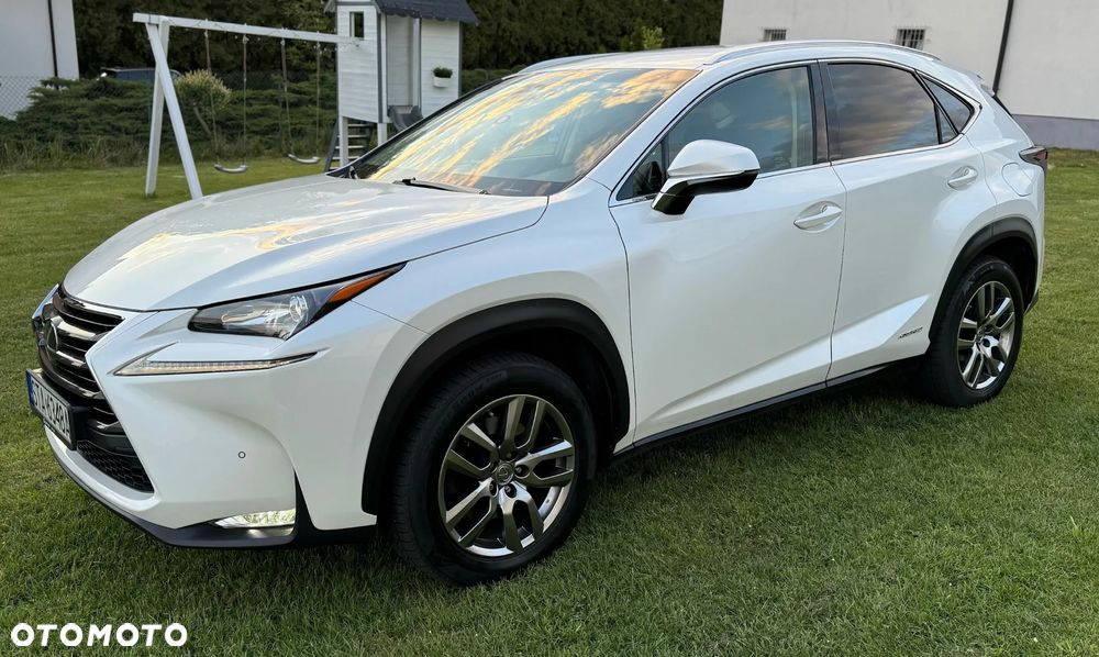 Lexus NX 300h Comfort AWD - 2
