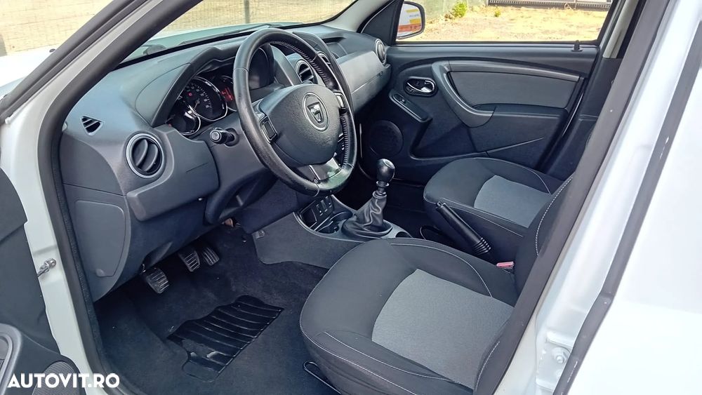 Dacia Duster dCi 110 FAP 4x2 Prestige - 6