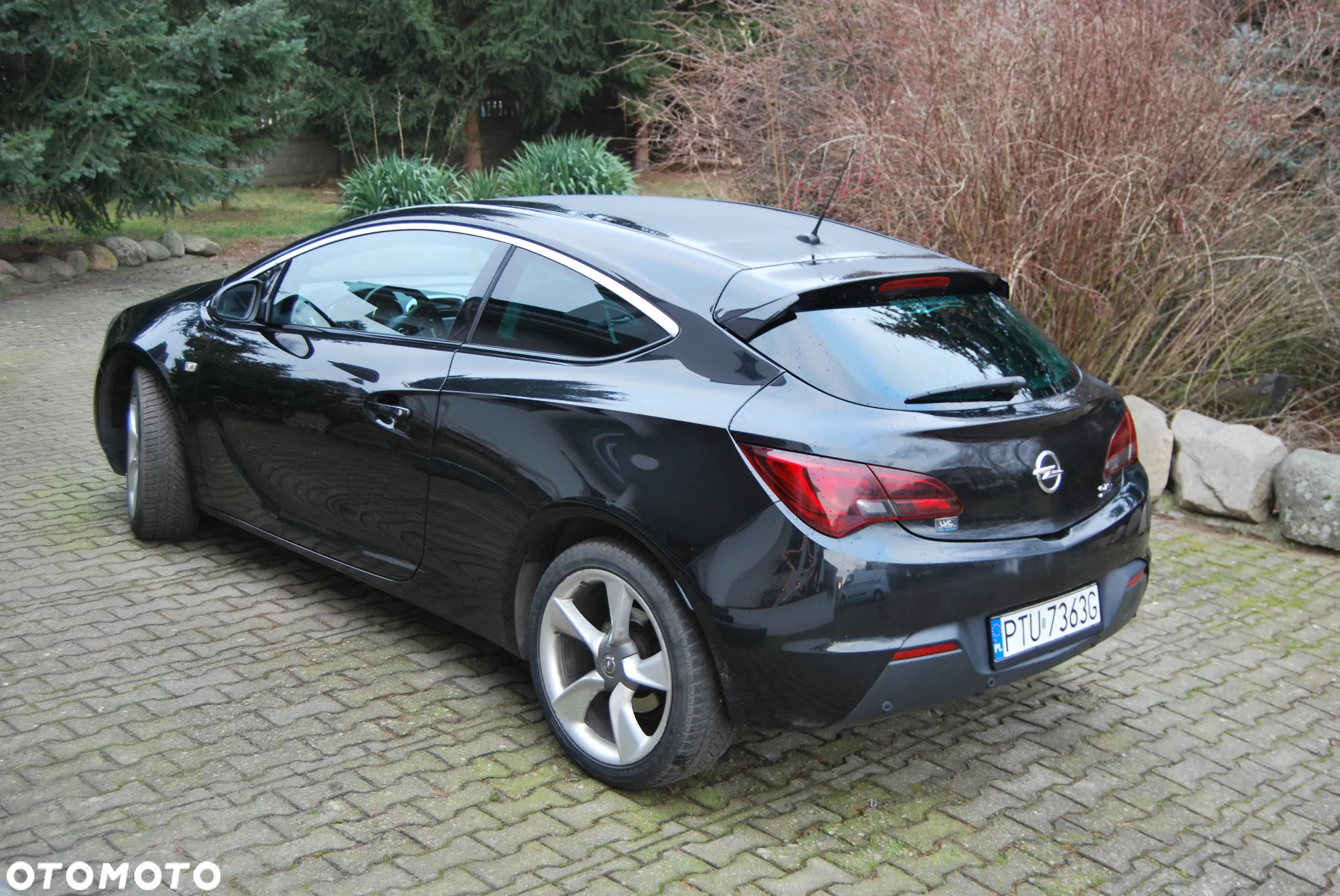 Opel Astra IV GTC 1.7 CDTI Sport S&S - 2