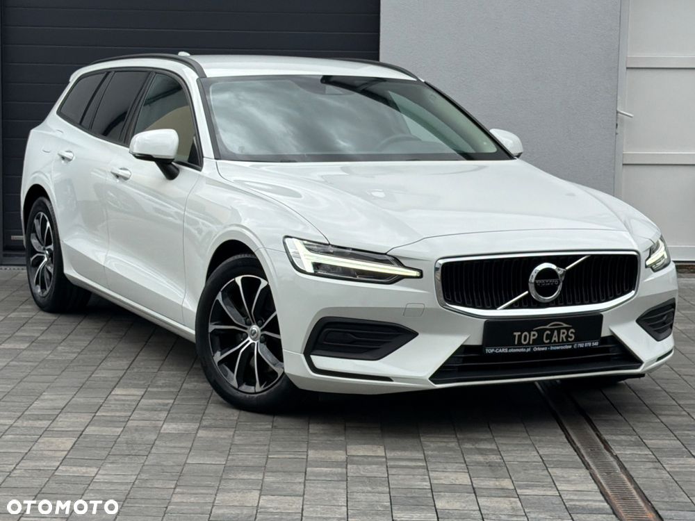 Volvo V60 B3 B DKG Momentum - 26