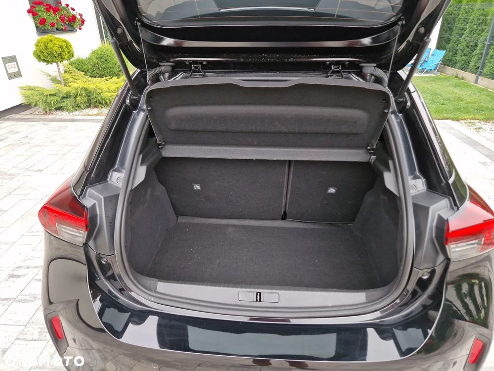 Opel Corsa 1.2 GS S&S - 21