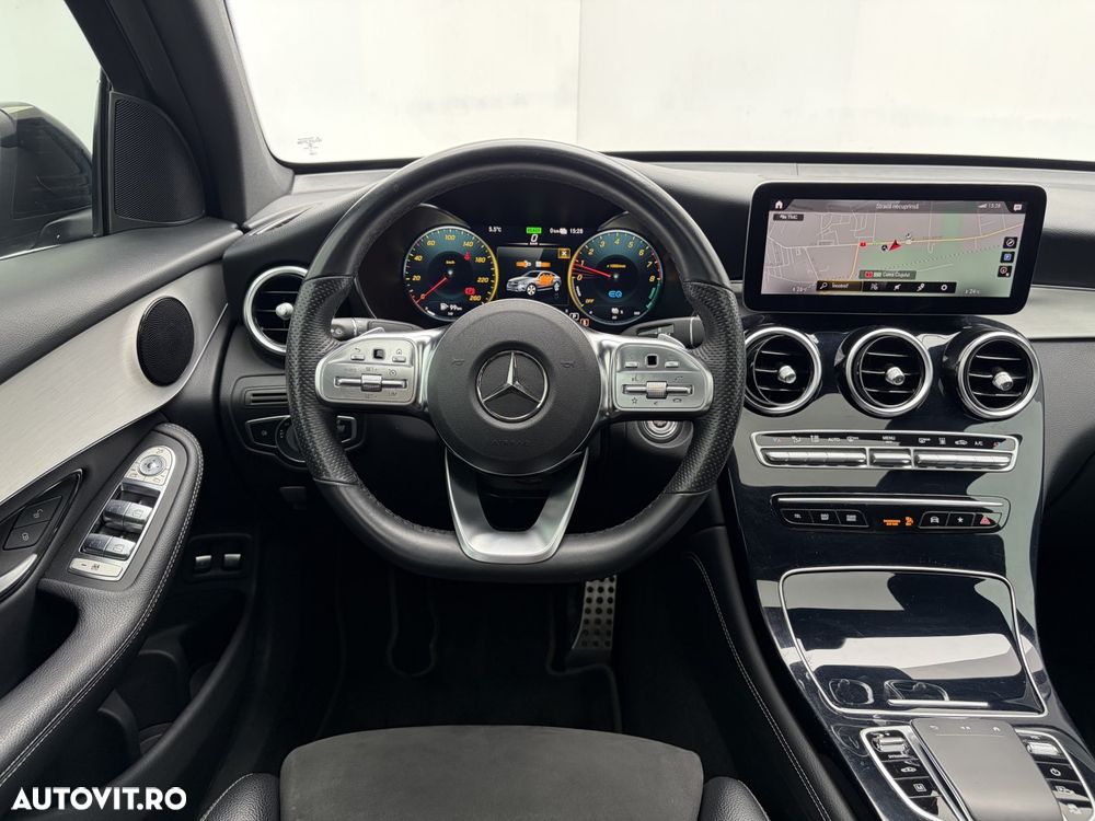 Mercedes-Benz GLC Coupe 300 e 4Matic 9G-TRONIC AMG Line - 12