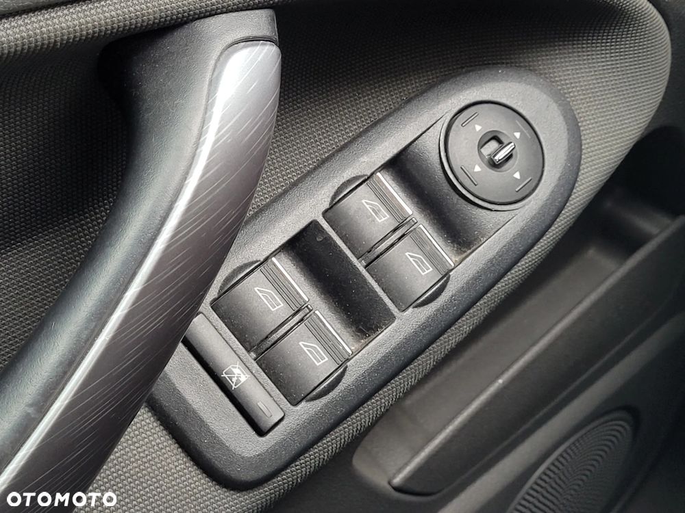 Ford C-MAX 1.6 Style - 11