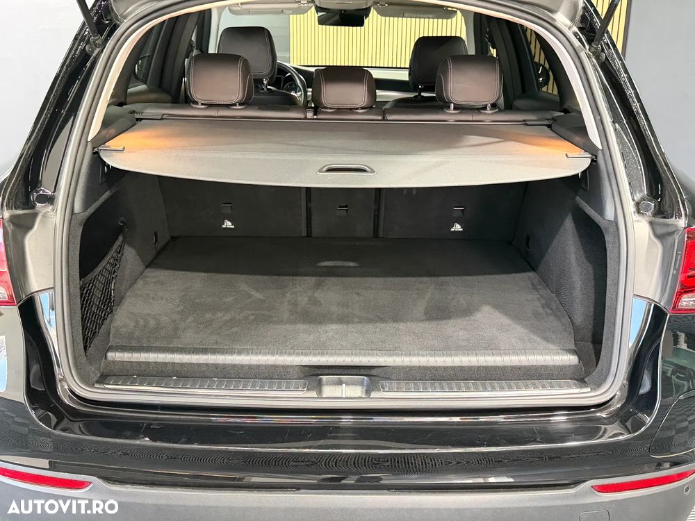 Mercedes-Benz GLC 300 de 4Matic 9G-TRONIC - 32