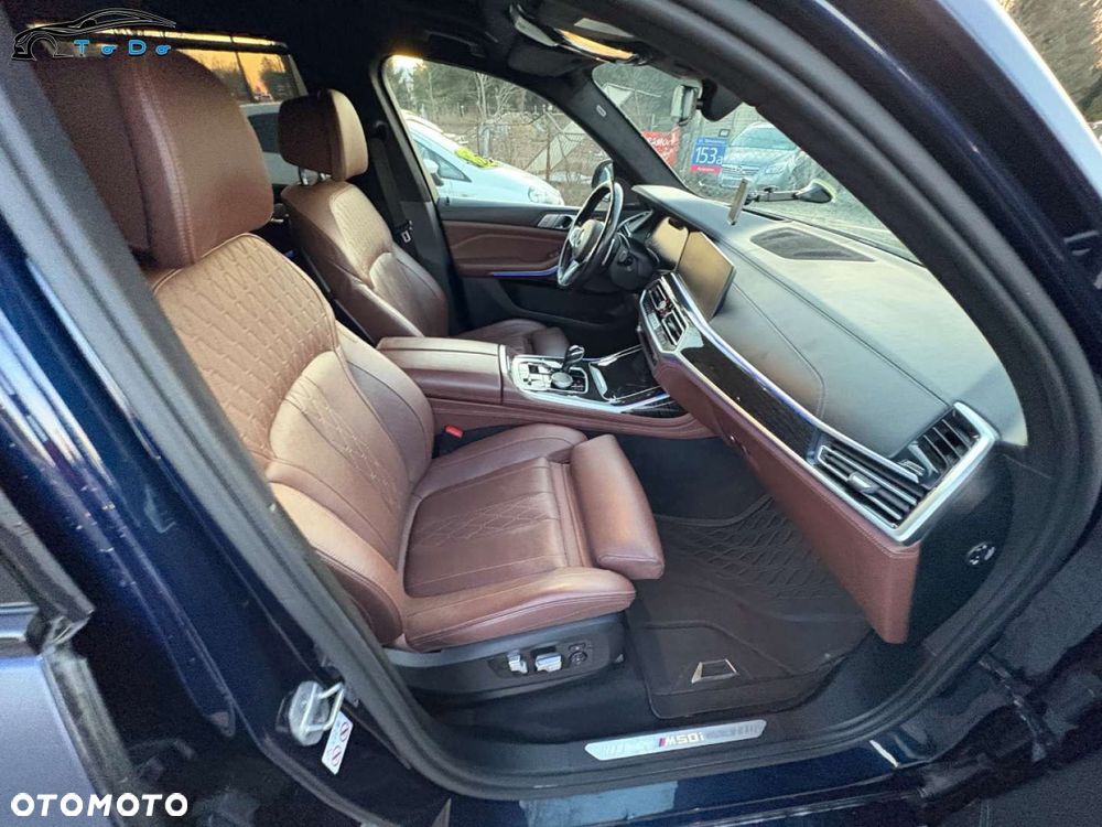 BMW X7 M50i sport - 34