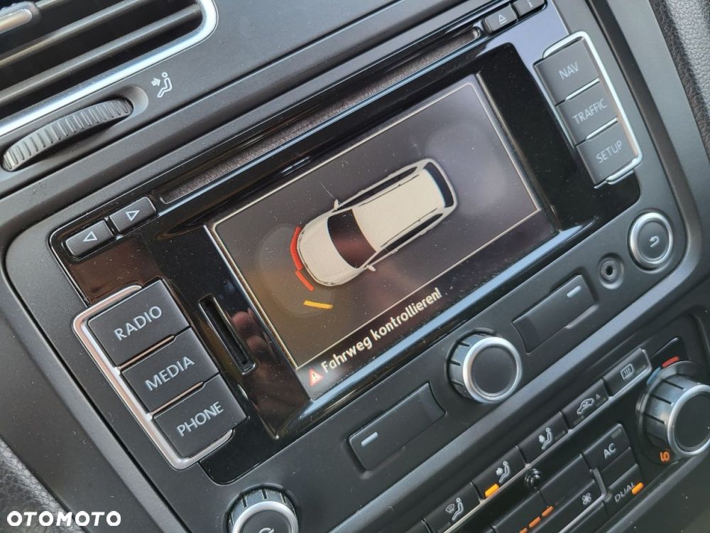 Volkswagen Golf - 11