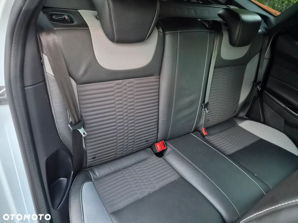 Ford Focus 2.0 EcoBoost ST mit Leder-Sport-Paket - 15