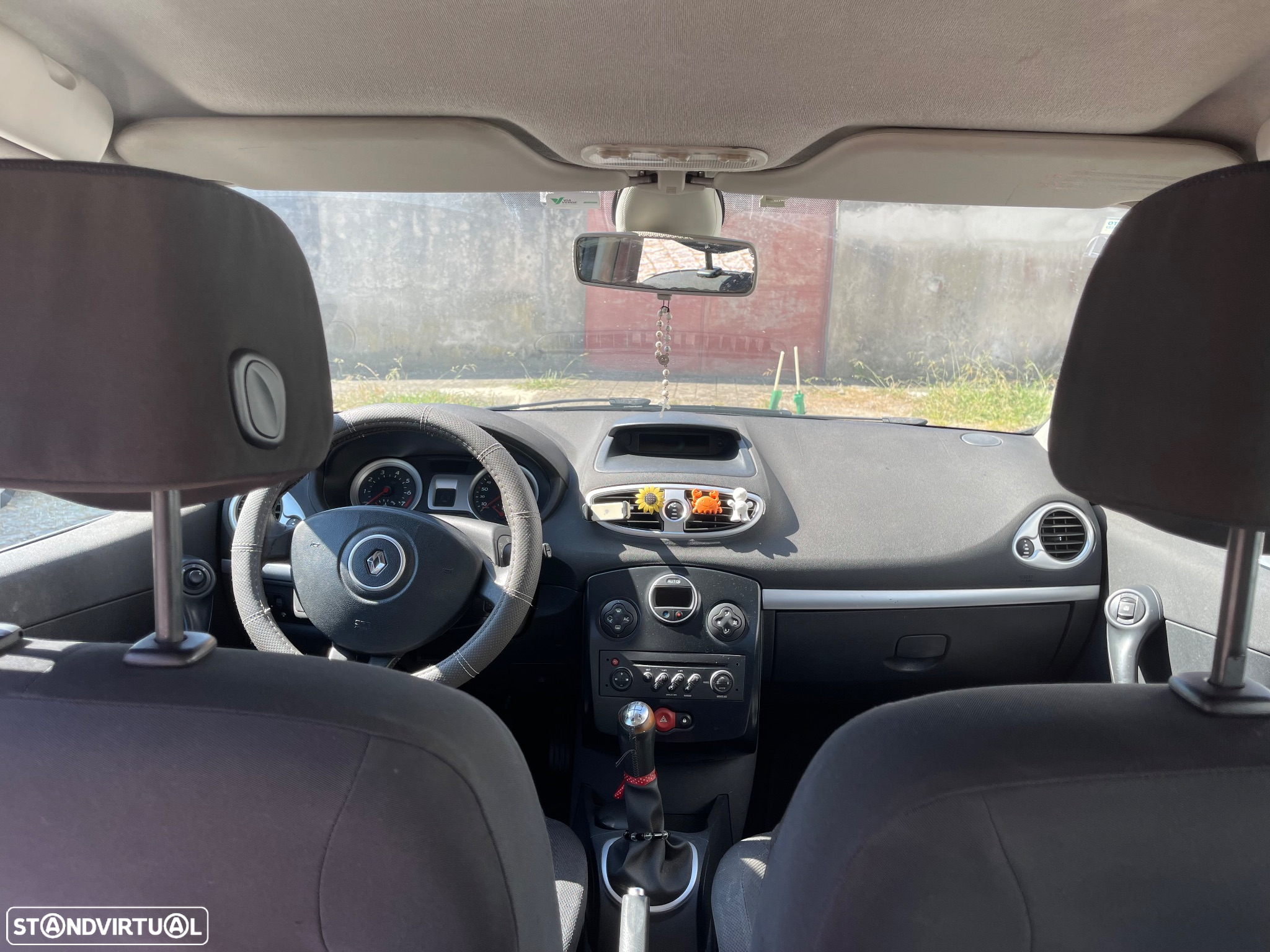 Renault Clio 1.2 16V Confort Dynamique - 13