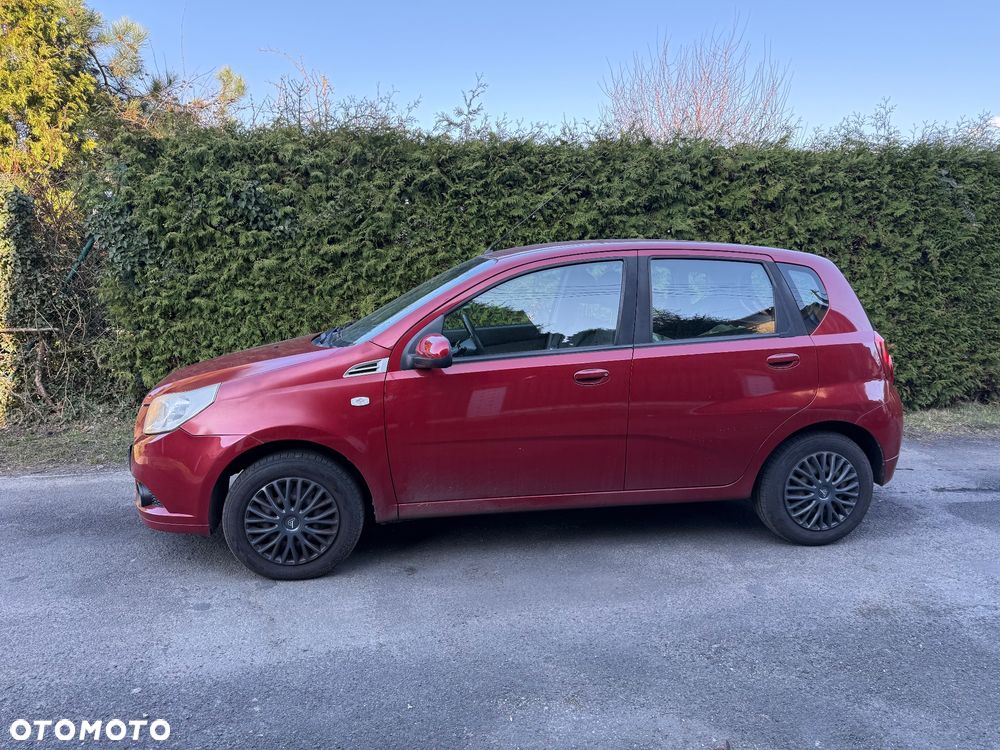 Chevrolet Aveo 1.2 16V LS - 2