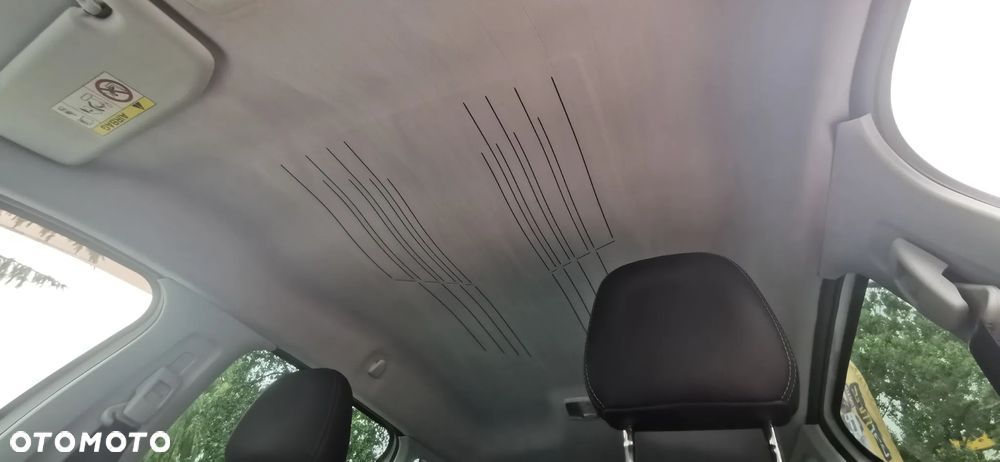 Peugeot 2008 1.2 Pure Tech Style S&S - 22