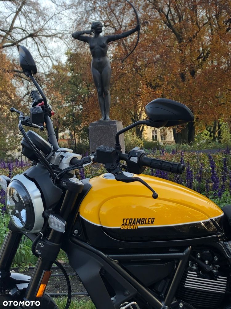 Ducati Scrambler - 10