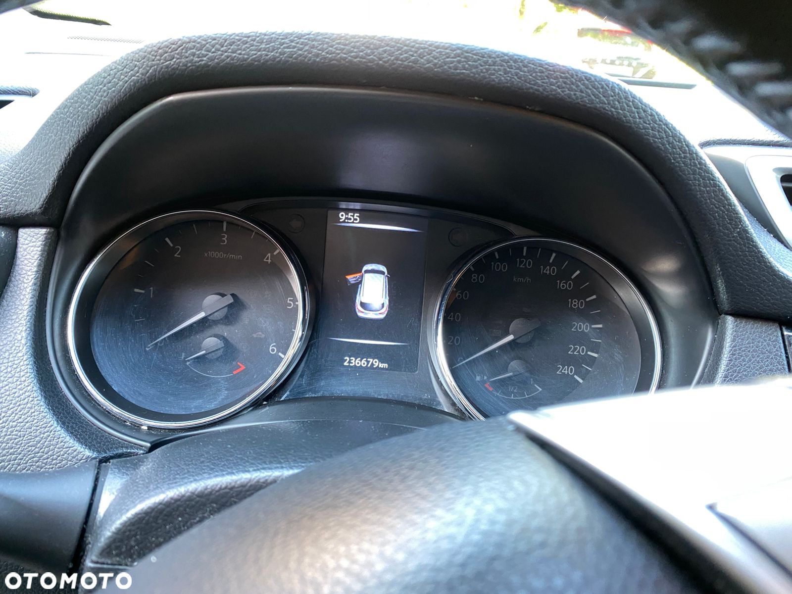 Nissan Qashqai 1.6 dCi Xtronic TEKNA - 6