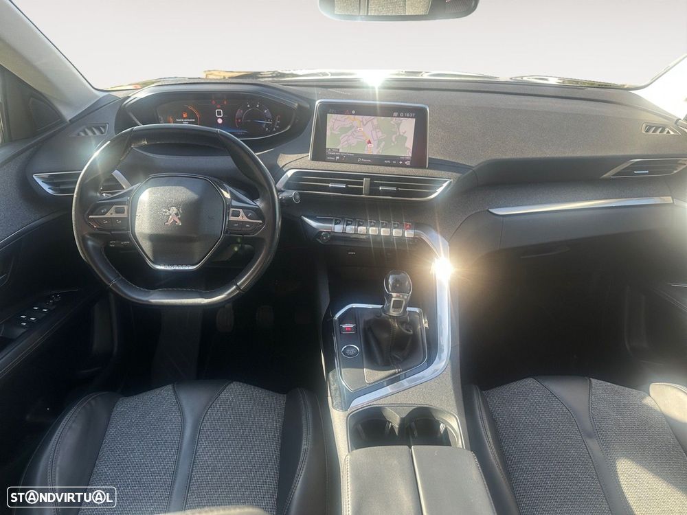Peugeot 3008 1.5 BlueHDi Allure - 12