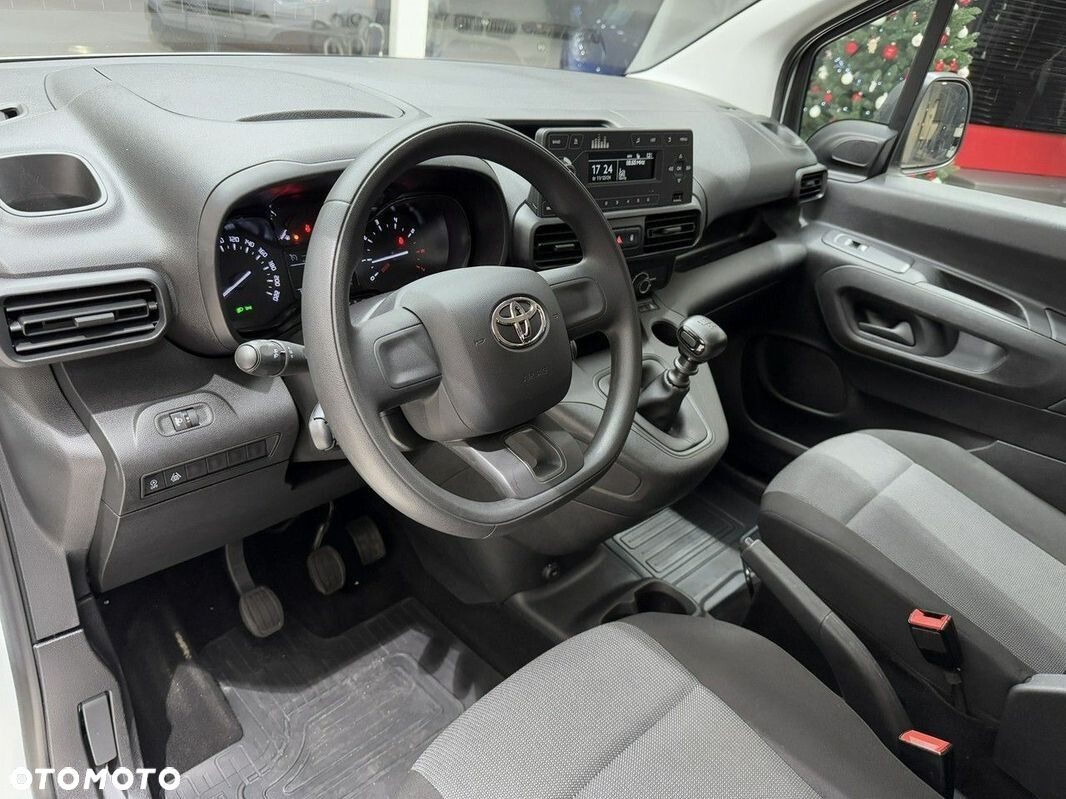 Toyota Proace City Verso - 8