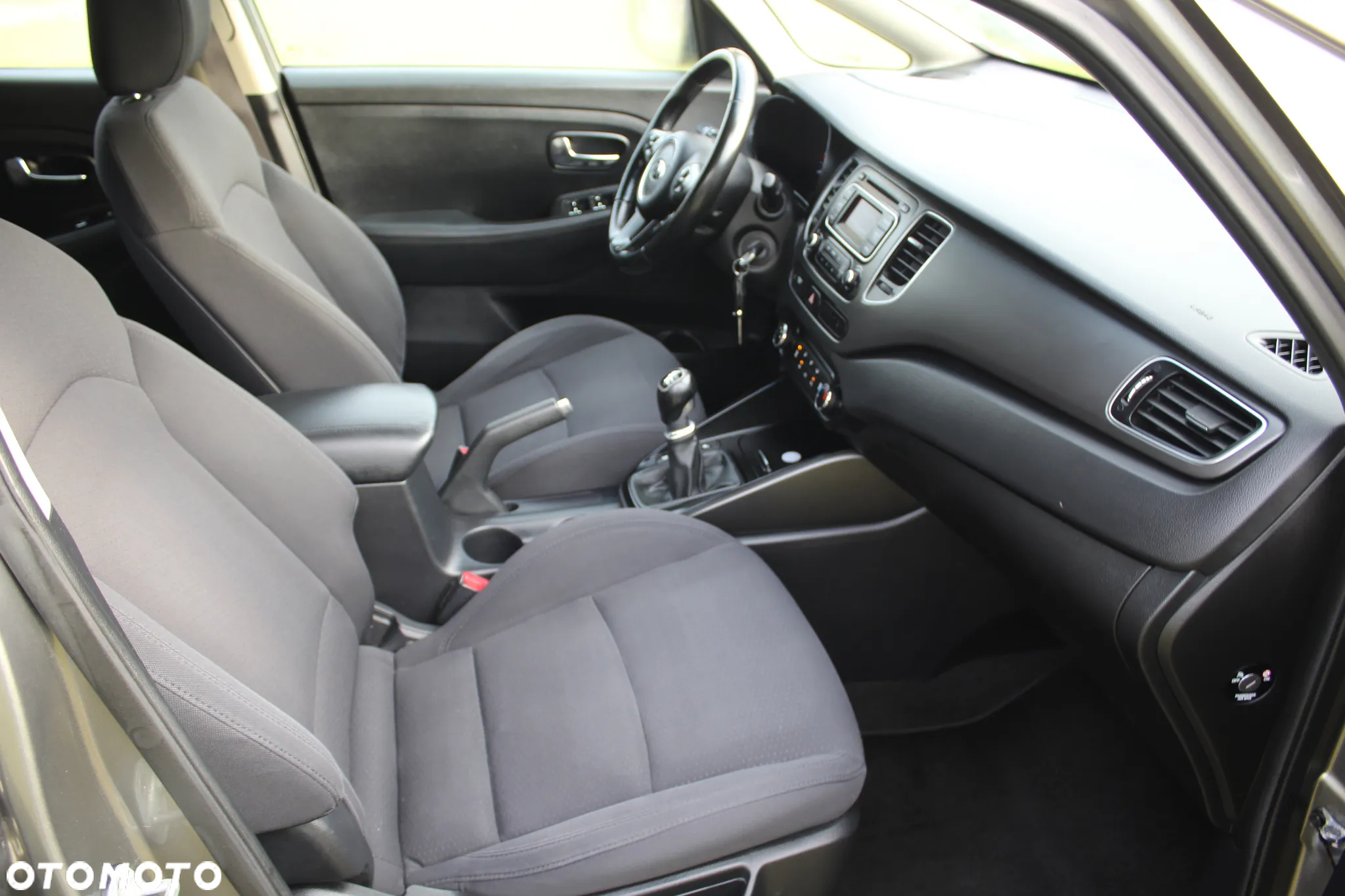 Kia Carens 1.7 CRDi Vision - 18