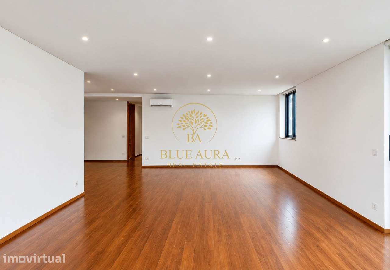 Apartamento T2 com Varanda no Foco - Grande imagem: 2/6