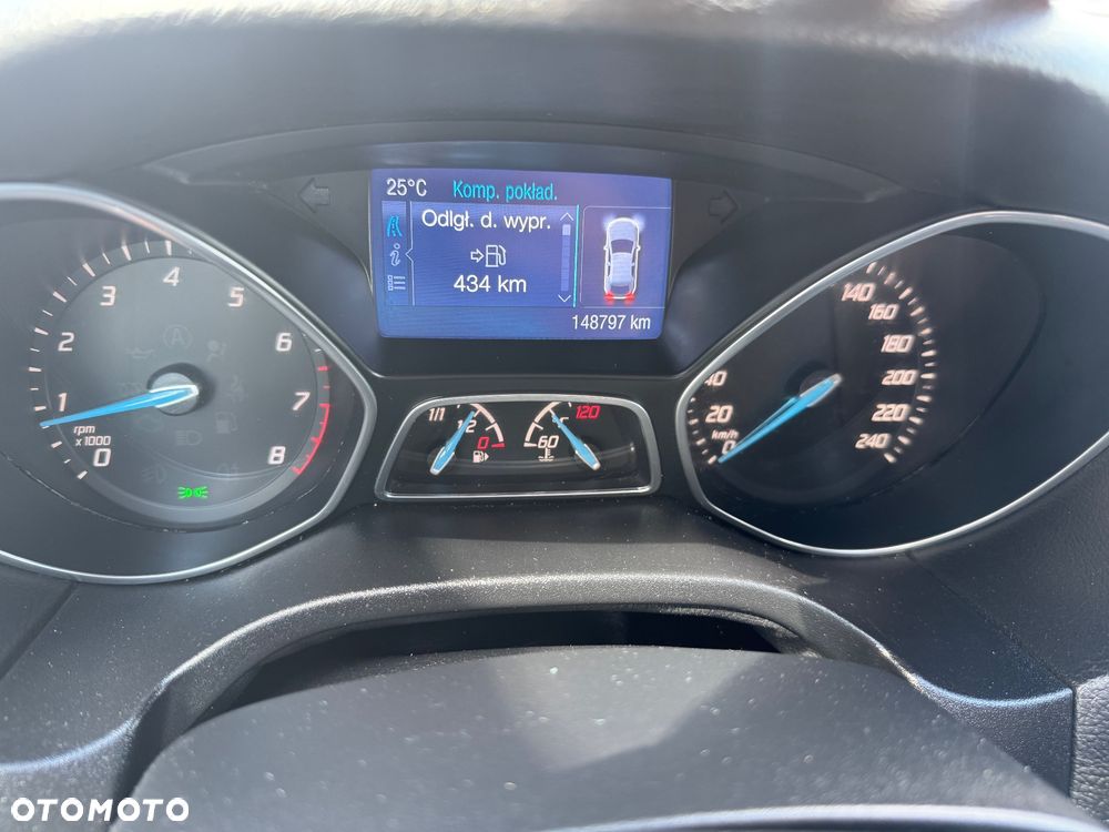 Ford Focus 1.0 EcoBoost STart-Stopp-System TITANIUM - 11