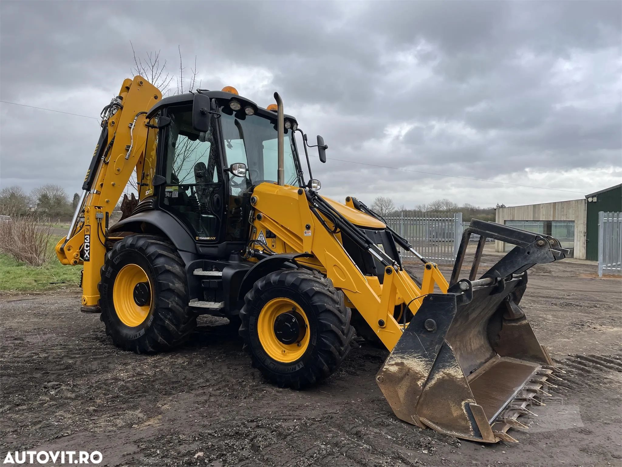 JCB 3CX CONTRACTOR PRO - 1