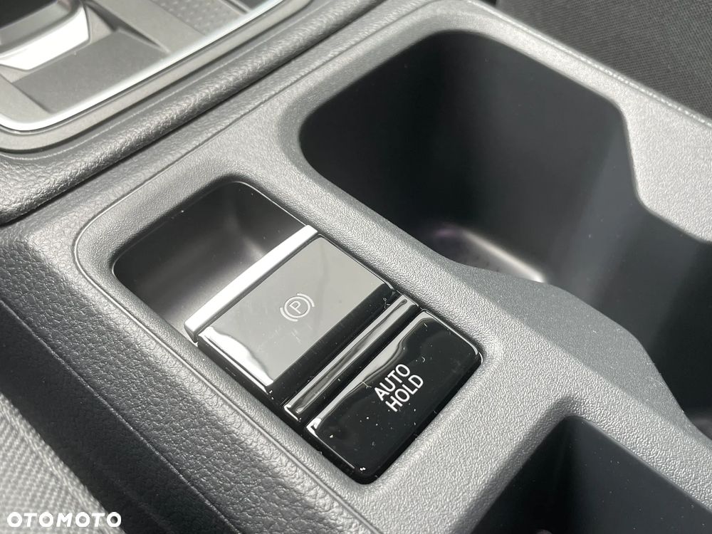 Ford Tourneo Connect 1.5 EcoBoost Titanium - 19