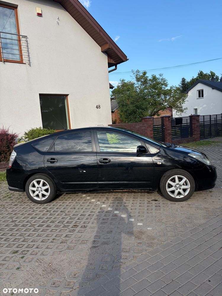 Toyota Prius 1.5 VVT-i Prestige - 4