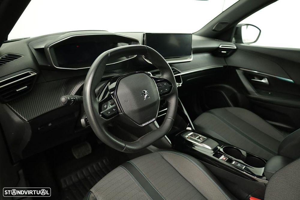 Peugeot 2008 1.2 PureTech Allure Pack EAT8 - 7