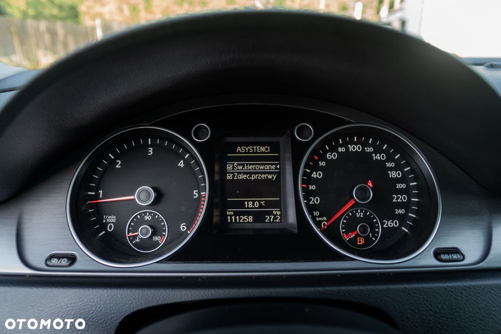 Volkswagen Passat 2.0 Blue TDI SCR Highline - 14