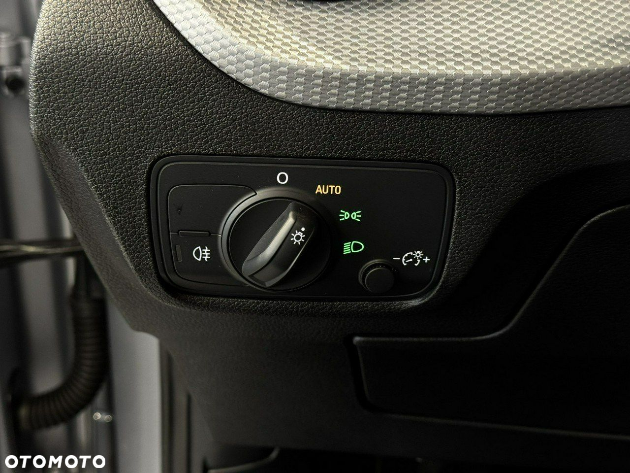 Audi Q2 - 18