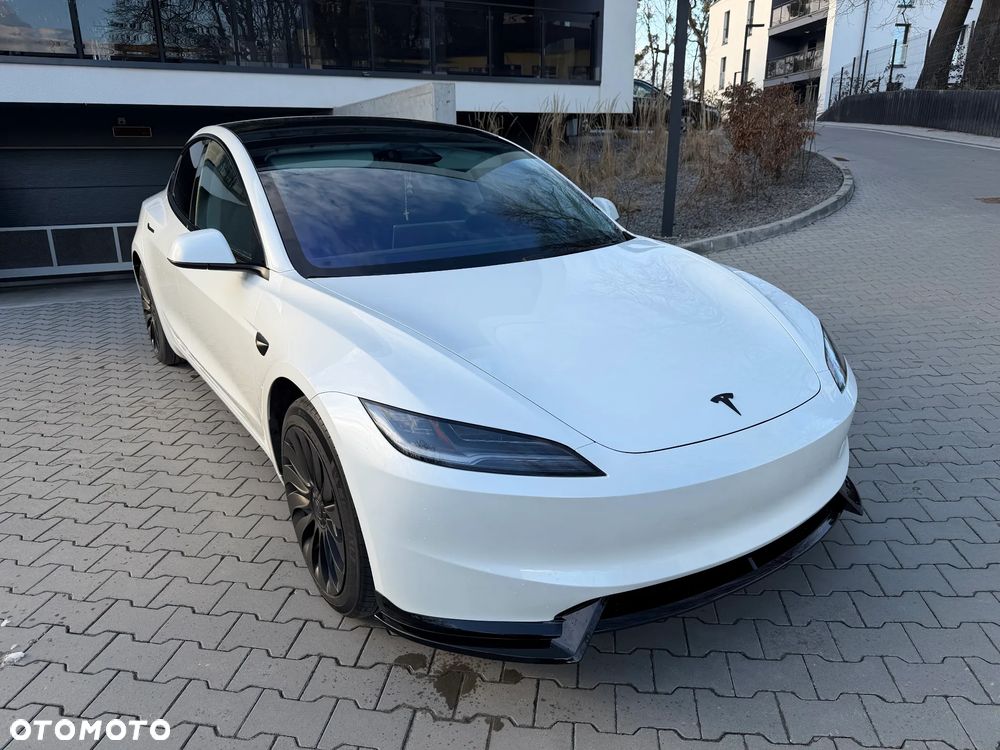 Tesla Model 3 Langstreckenbatterie Allradantrieb Dual Motor - 1