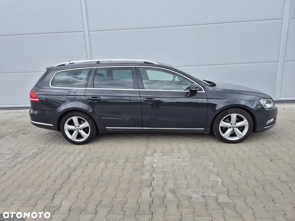 Volkswagen Passat 2.0 TDI Comfortline - 12