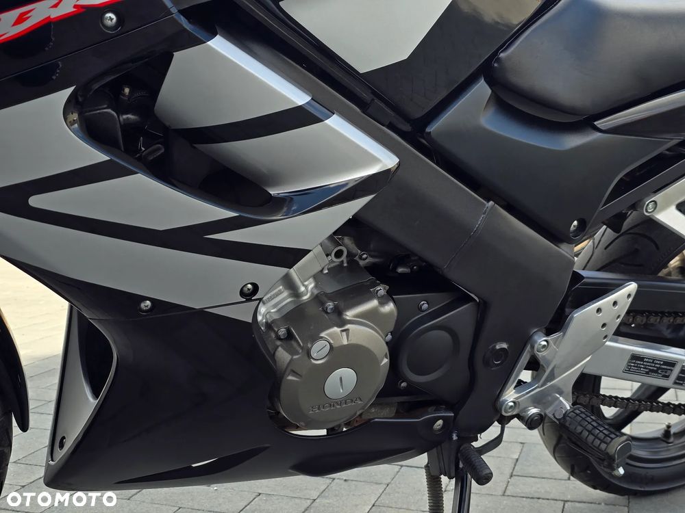 Honda CBR - 31