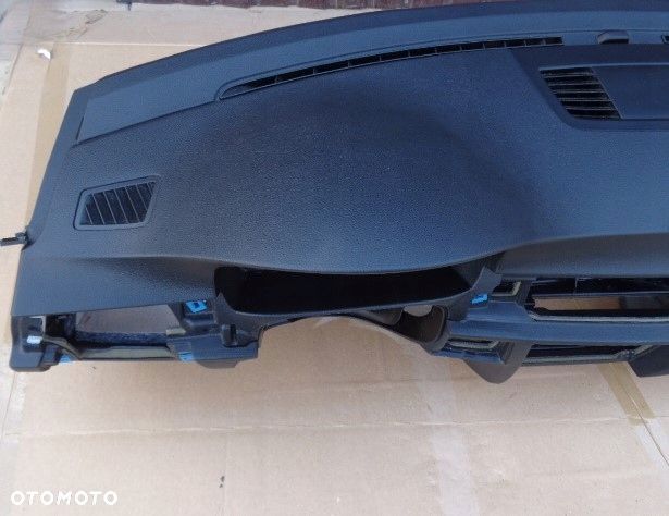 DESKA KONSOLA KOKPIT BMW E90 E91 E92 EUROPA IGŁA - 3