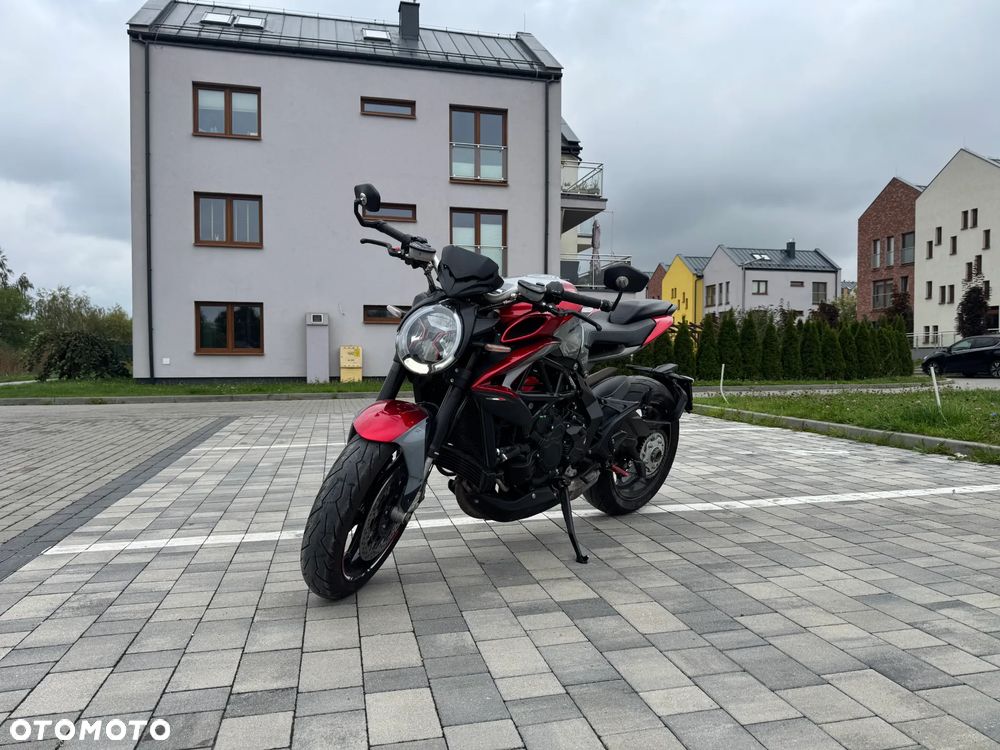 MV AGUSTA Brutale - 1